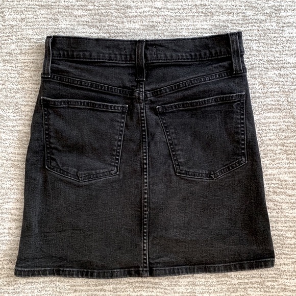 Madewell Washed Black Denim Mini Skirt Womens Size 26 High Rise Button Front - Picture 9 of 9